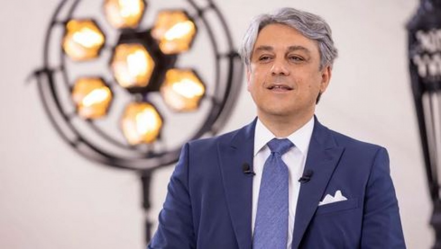 Sell off στη μετοχή της Renault μετά την παραίτηση του Luca de Meo – Αναλαμβάνει τα ηνία της Kering