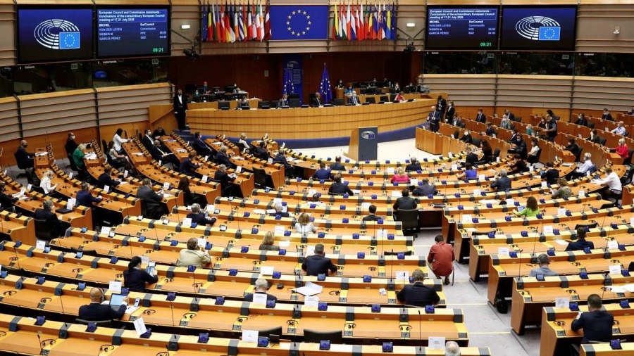 Τι συζητήθηκε στη συνεδρίαση της Ευρωβουλής για το σκάνδαλο των υποκλοπών - Οι παρεμβάσεις των Ελλήνων ευρωβουλευτών