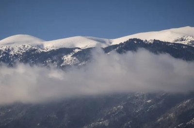 Έπεσαν τα πρώτα χιόνια - Εντυπωσιακές εικόνες από τον Όλυμπο