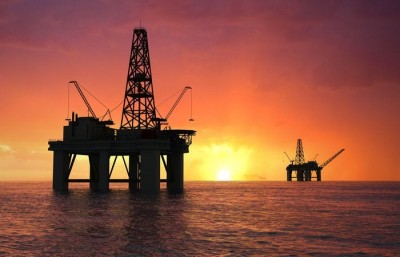 Νέα «βουτιά» άνω του 3% στο πετρέλαιο, έκλεισε σε χαμηλά τεσσάρων εβδομάδων