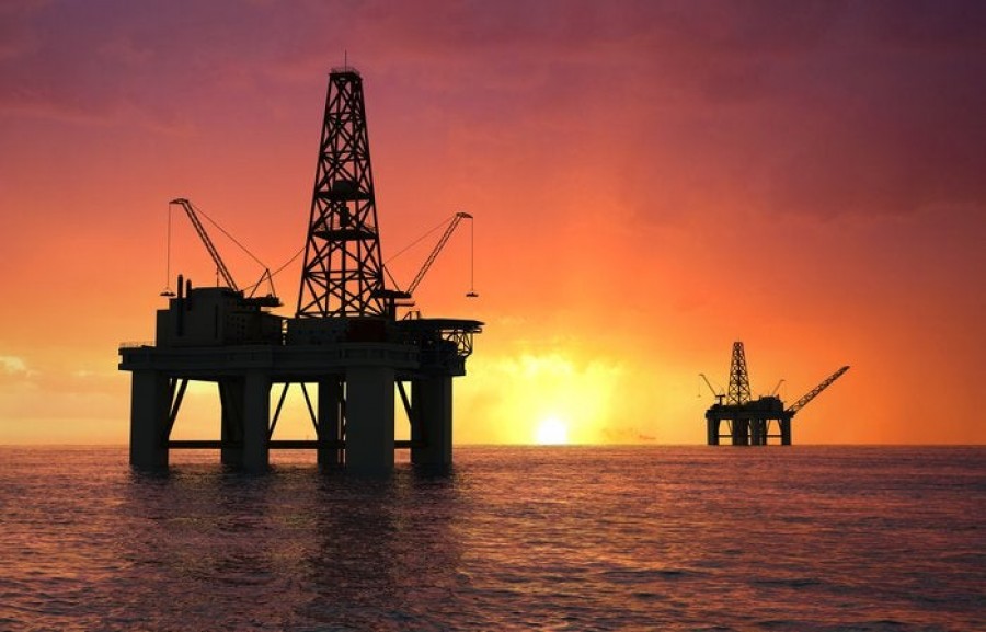Νέα «βουτιά» άνω του 3% στο πετρέλαιο, έκλεισε σε χαμηλά τεσσάρων εβδομάδων
