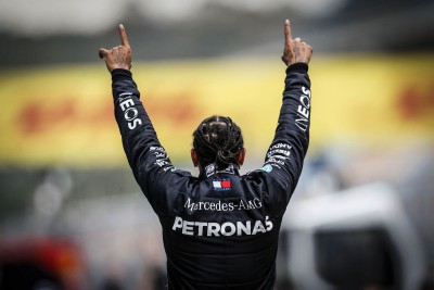 Τι έχει πετύχει μέχρι σήμερα ο Lewis Hamilton; Δείτε τα νούμερα…