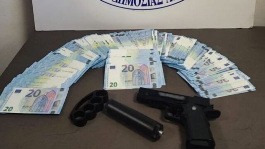 Θεσσαλονίκη: Έπιασαν 21χρονο με 723 πλαστά 20ευρα