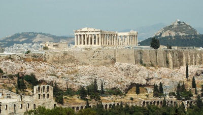 Σοκ στην Ακρόπολη: Άντρας αυτοκτόνησε πέφτοντας στο κενό από μεγάλο ύψος