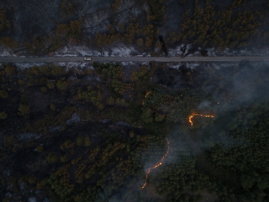 Τουρκία: Υπό  έλεγχο η φωτιά στην Σμύρνη, δύσκολη παραμένει η κατάσταση στο δυτικό μέτωπο