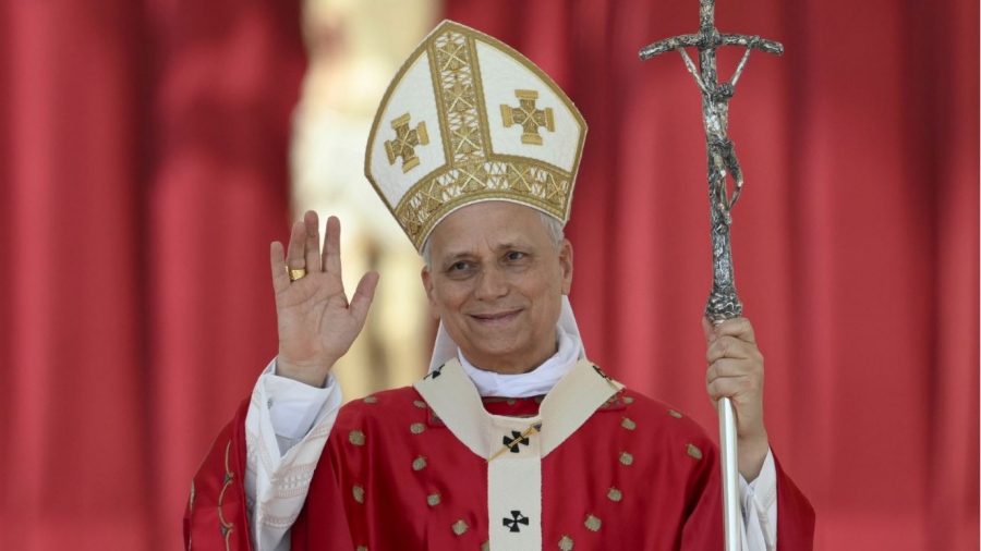 Οι polyamorous στο στόχαστρο του Πάπα... Τι προβλέπει το νέο διάταγμα του Βατικανού