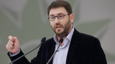 Ανδρουλάκης: Οι αρχηγοί είναι αναλώσιμοι, η παράταξη είναι αυτή που θα μείνει