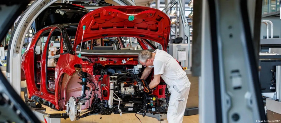 Αντέχει η γερμανική οικονομία: Άνοδος 0,3% στο ΑΕΠ παρά την ανάφλεξη στο Ιράν