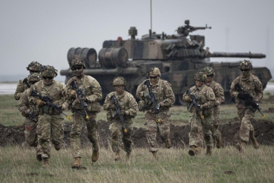 Μήνυμα Shoigu: Πολύ κοντά στα σύνορα μας το ΝΑΤΟ - Κίνδυνος για τη στρατιωτική μας ασφάλεια