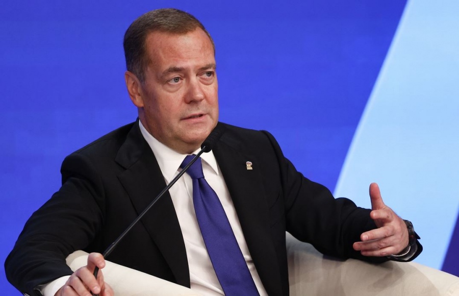 Medvedev (Ρωσία): Η κλίκα του Zelensky είτε θα φύγει στη Δύση είτε θα κομματιαστεί από το πλήθος