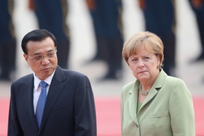 Merkel προς Keqiang: Το Πεκίνο πρέπει να κάνει περισσότερα για να ανοίξει την κινεζική αγορά