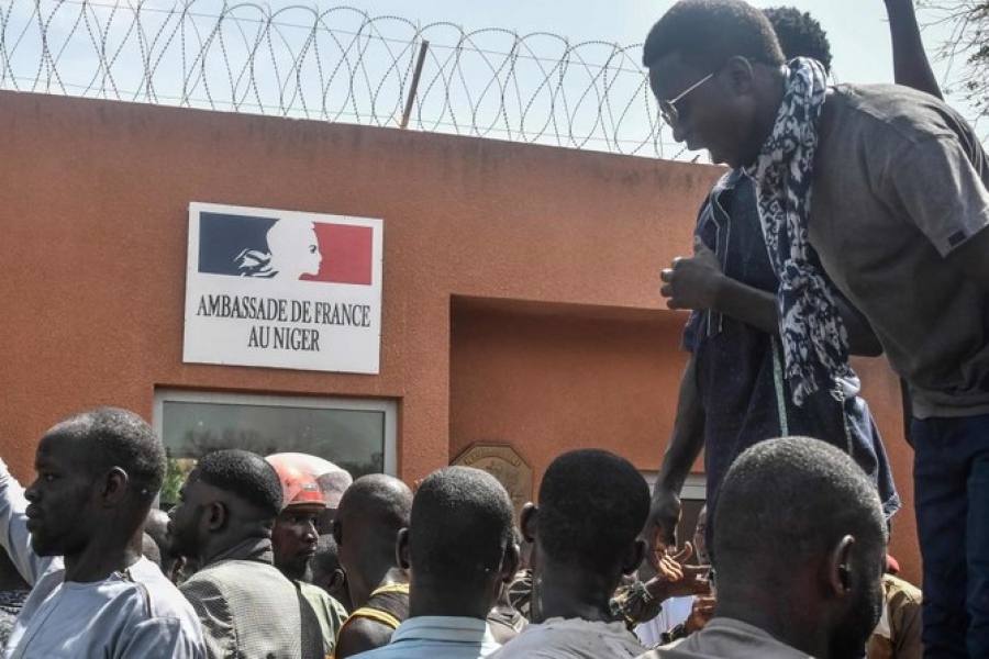 Πραξικόπημα στο Νίγηρα: Η Γαλλία απομακρύνει τους πολίτες της – Από σήμερα η εκκένωση