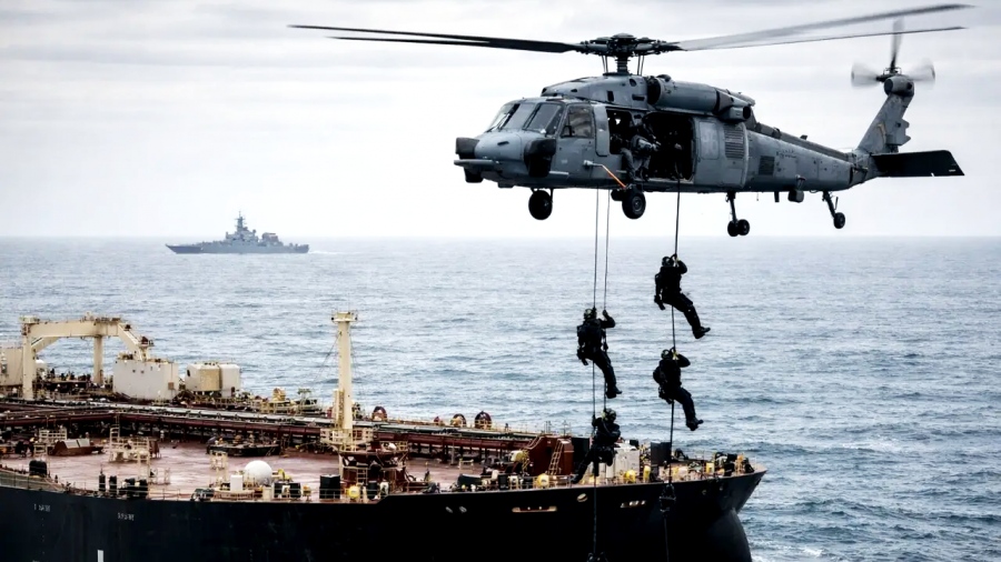 Σοκαριστική πειρατεία στη Μεσόγειο: Οι Γάλλοι έκαναν ρεσάλτο και κατέσχεσαν ρωσικό τάνκερ - Έρχονται αντίποινα από τη Μόσχα