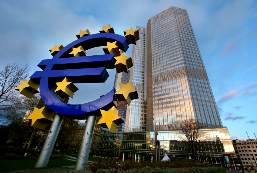 ΕΚΤ: Δεν θα ενισχύσει περαιτέρω τα μέτρα στήριξης, με επέκταση του προγράμματος αγοράς ομολόγων
