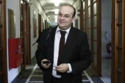 Λιάκος (υφ. παρά τω πρωθυπουργώ): Πλεόνασμα και Eurogroup θα κρίνουν τις συντάξεις