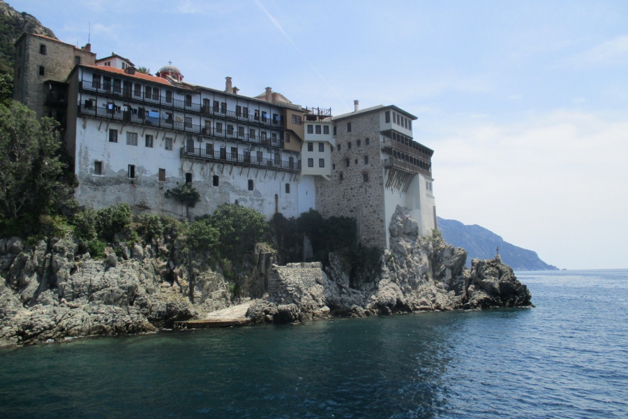 Άγιο Όρος: Ζημιές από τον σεισμό των 5,3 Ρίχτερ – Χρειάζεται άμεση αποκατάσταση