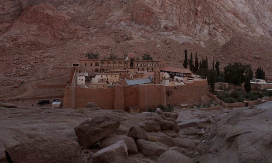 Μανιάτης για Μονή Σινά: Σε κίνδυνο η βιωσιμότητα και η λειτουργία του μοναστηριού