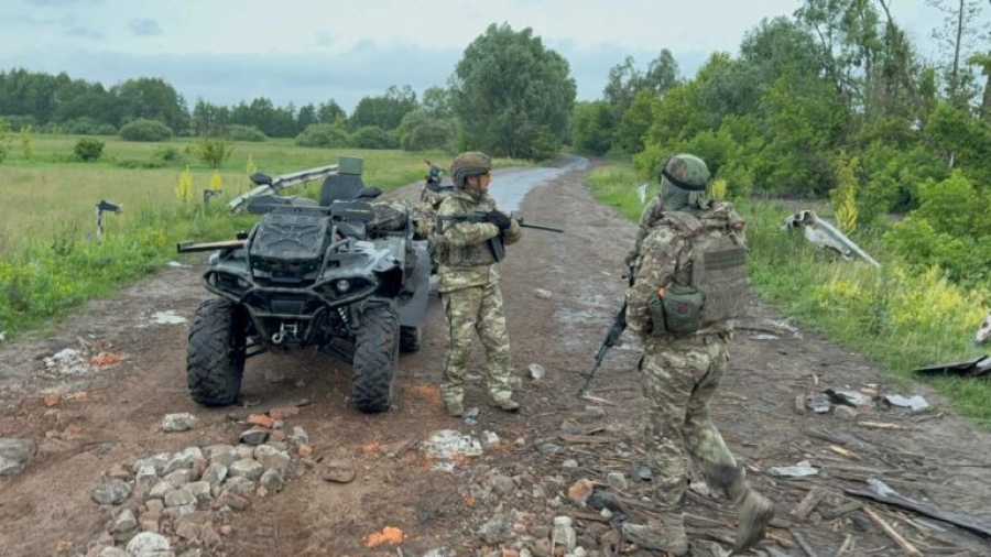 Ασύλληπτη ρωσική προέλαση στο Sumy με την ομάδα Ajax  - Πτώματα Ουκρανών στρατιωτών κάτω από δέντρα -  Τρόμος, νεκρή ζώνη 300 χλμ