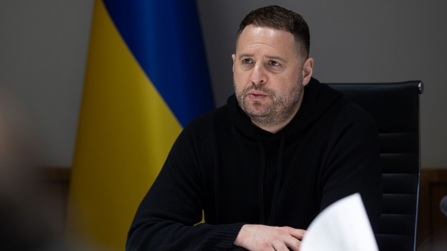 Βόμβα Tucker Carlson: Η Wall Street Journal καλύπτει τον Yermak και... κρύβει κάτι πολύ σκοτεινό για την Ουκρανία