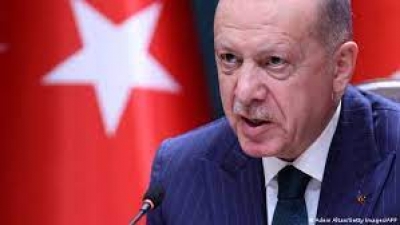Νέα κατρακύλα για την τουρκική λίρα μετά τις δηλώσεις Erdogan