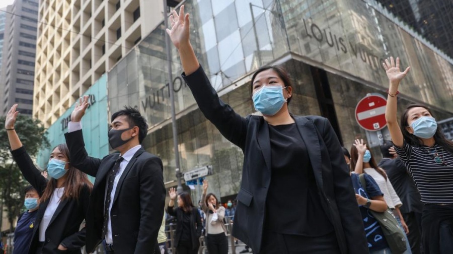 Tο Χονγκ Κονγκ ετοιμάζεται για λουκέτα σε επιχειρήσεις λιανεμπορίου μετά τις διαδηλώσεις