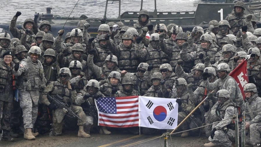 Bolton (NSA): Η Ουάσινγκτον δεν επιδιώκει να μειώσει τον αριθμό των στρατευμάτων στη Ν. Κορέα