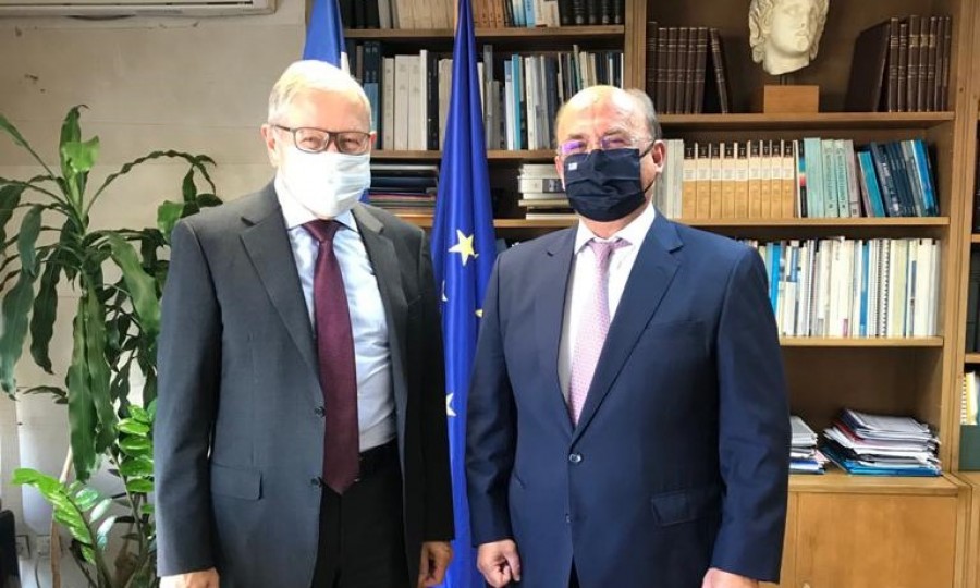 Συνάντηση Ζαββού - Regling: Ενδιάμεσοι οι τράπεζες για το Ταμείo Ανάκαμψης