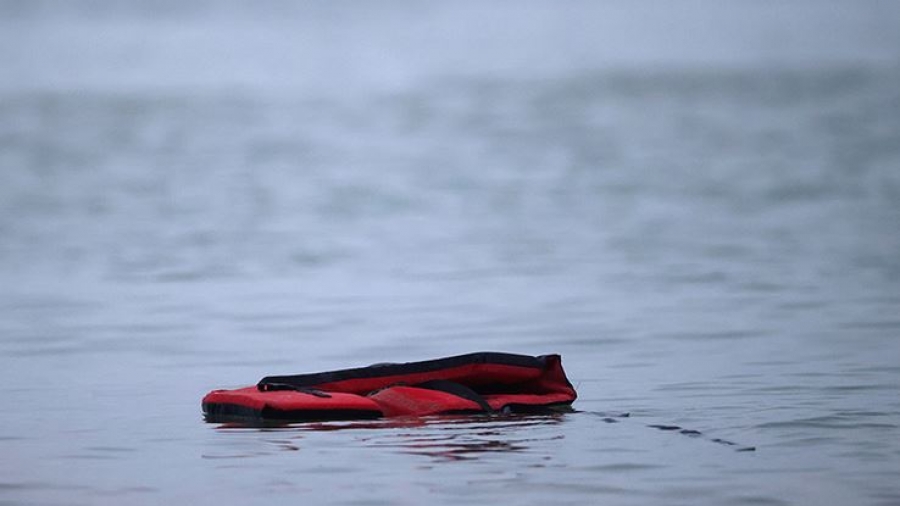 Ναυάγιο με μετανάστες στη Μάγχη - Στους 43 οι διασωθέντες, τρεις οι νεκροί