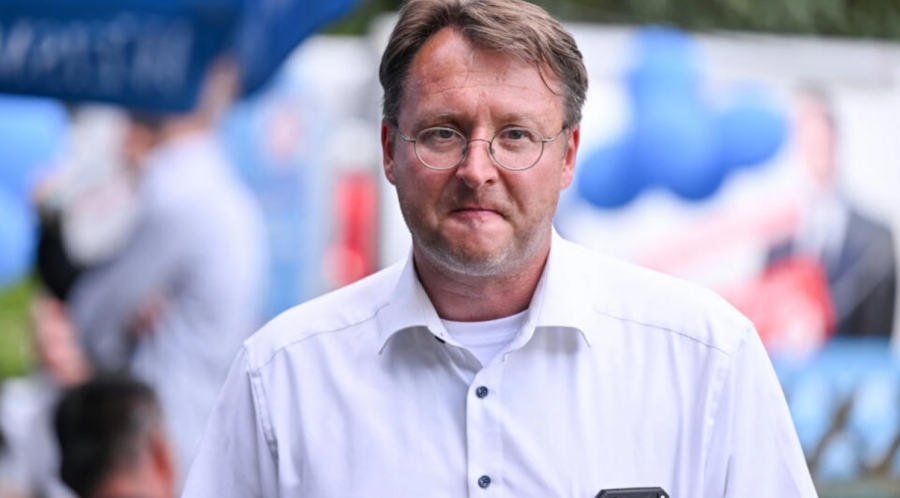 Γερμανία: Ο Sesselmann είναι ο πρώτος περιφερειάρχης που εκλέγει η Εναλλακτική για τη Γερμανία