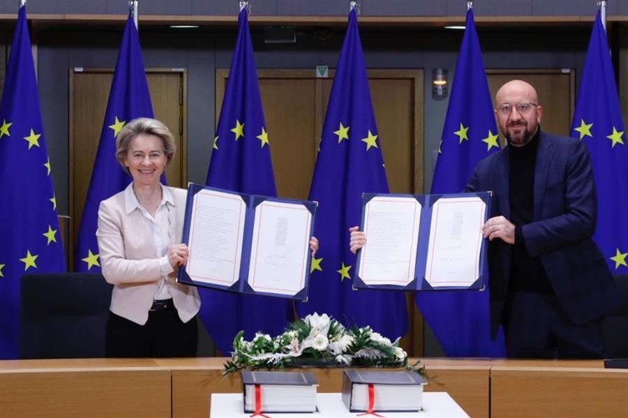 ΕΕ: Υπογραφή της συμφωνίας για το Brexit από Michel και von der Leyen