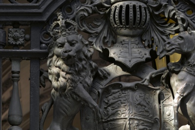 Η Βρετανία επεκτείνει τον κατάλογο των αντιρωσικών κυρώσεων