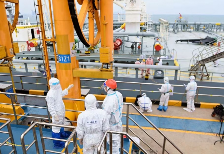 H Κίνα δεν πειθάρχησε στις δυτικές κυρώσεις και εκτόξευσε τις εισαγωγές πετρελαίου από τη Ρωσία το 2023