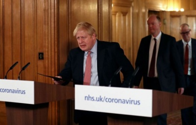 Σκληρή κριτική σε Johnson και από την ΠΟΥ για την αδράνεια της Βρετανίας να λάβει μέτρα για τον κορωνοϊό