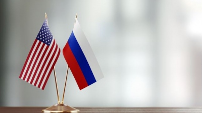 Lavrov: Οι ΗΠΑ δεν ακολουθούν τη λογική του «αν δεν το κάνετε, θα σας τιμωρήσω» προς τη Ρωσία