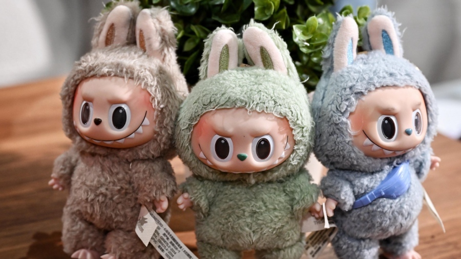 Πώς οι κούκλες Labubu εξελίχθηκαν σε εργαλείο της κινεζικής «ήπιας ισχύος»