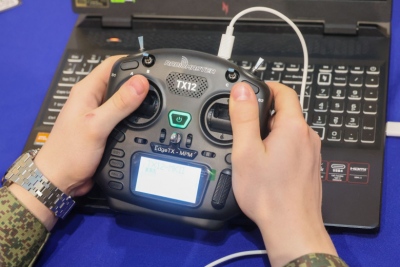 Ρωσία: Εκδόθηκε το πρώτο εγχειρίδιο drones για... μαθητές σχολείου