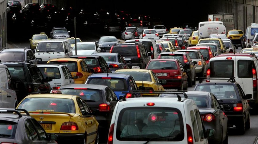 Έντονα κυκλοφοριακά προβλήματα στην Αττική λόγω της 24ωρης απεργίας στο μετρό