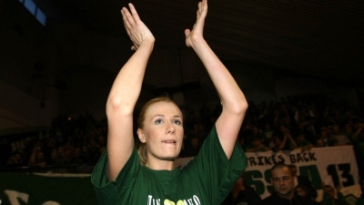 Σοκ στον κόσμο του βόλεϊ: «Έφυγε» η Ρούξι Ντουμιτρέσκου - Στα 46 έτη από ανακοπή καρδιάς