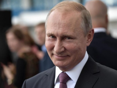 Jared Moskowitz (Αμερικάνος γερουσιαστής): O Putin γελάει μαζί μας