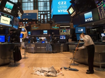 Σοκ για 11.000 εργαζόμενους της Wall Street -  Περικοπές που θυμίζουν ημέρες… 2008