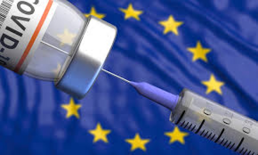 Η ΕΕ στρέφεται στις ΗΠΑ για την εισαγωγή εκατ. δόσεων των εμβολίων της AstraZeneca