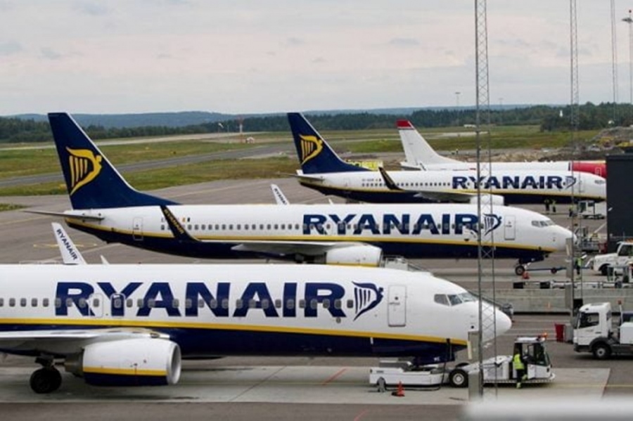 Από ποια αεροδρόμια αποσύρεται η Ryanair