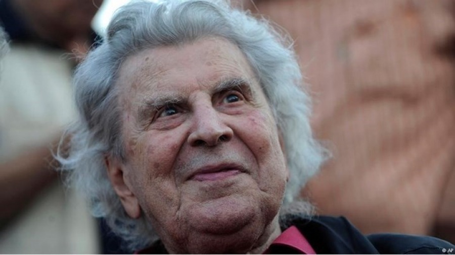 Μίκης για Πρέσπες: Τυφλό όργανο του ΝΑΤΟ η κυβέρνηση Τσίπρα – Δεν εκπροσωπεί τον λαό