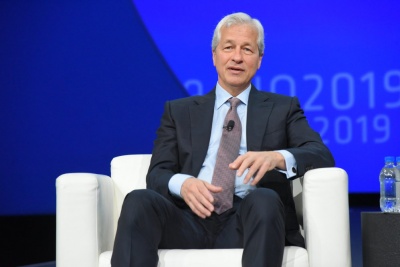 Dimon (JP Morgan): Πολύ πιθανή μια ραγδαία ανάκαμψη της οικονομίας στις ΗΠΑ