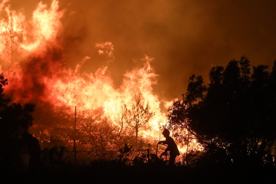 Ο Έβρος στις φλόγες: Ανεξέλεγκτη η πύρινη λαίλαπα κατευθύνεται στο Σουφλί - Μήνυμα του 112 στους κατοίκους να είναι σε ετοιμότητα