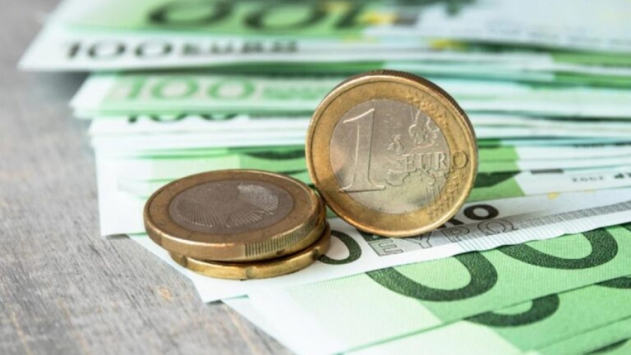 Όλα τα μέτρα στο φορολογικό - Η νέα κλίμακα, οι αλλαγές σε ΕΝΦΙΑ, ΦΠΑ, τεκμήρια διαβίωσης - Οι παρεμβάσεις για ελεύθερους επαγγελματίες