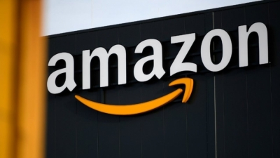 Θλιβερή πρωτιά για την Amazon: Εξαϋλώθηκε ένα τρισ. δολ. από την κεφαλαιοποίησή της