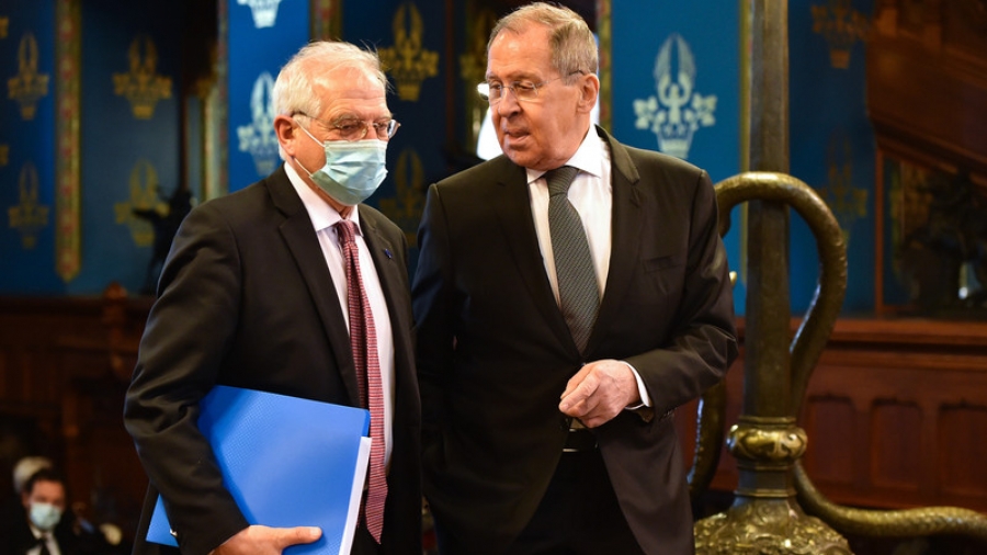 Προς ρήξη Ρωσία και ΕΕ - Αυστηρή προειδοποίηση Lavrov, θορυβημένο το Βερολίνο
