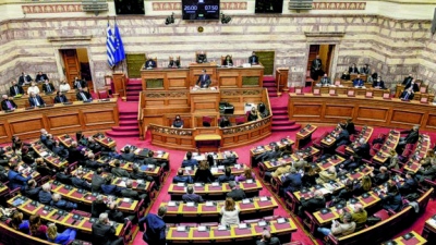 Βουλή: Απορρίφθηκαν οι προτάσεις ΣΥΡΙΖΑ και ΠΑΣΟΚ για προανακριτική για τα Τέμπη