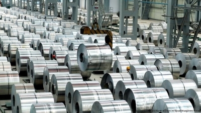 Η ευρωπαϊκή βιομηχανία αλουμινίου ζητά κυρώσεις στα ρωσικά μέταλλα